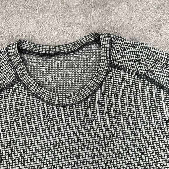 Lululemon Metal Vent Tech S Long Sleeve Grey Black Space Code Gym Training Run - Picture 4 of 9